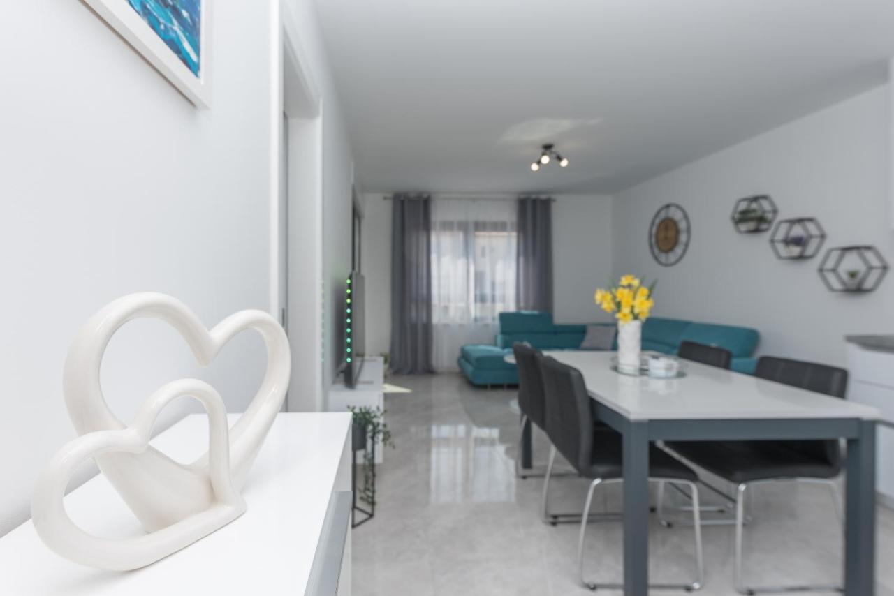 Apartment Ema Макарська Екстер'єр фото